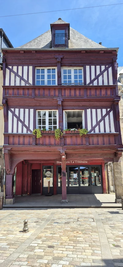 maison à colombage dinan bretagne